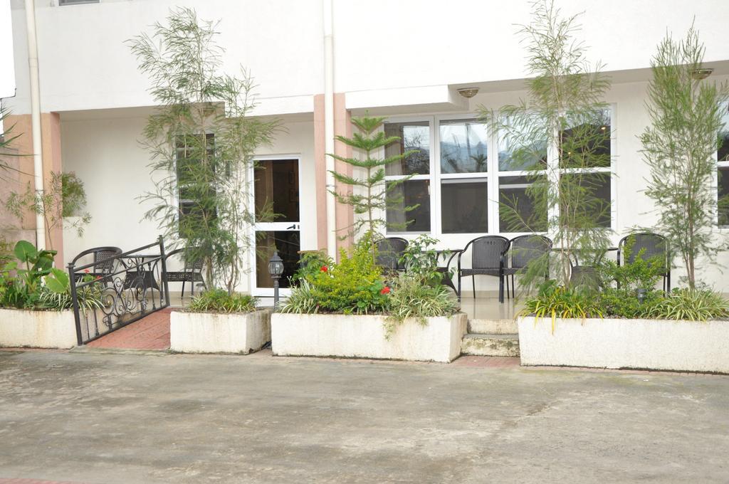 Addis Regency Hotel Bagian luar foto