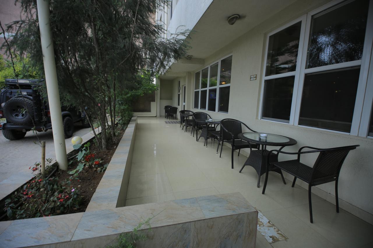 Addis Regency Hotel Bagian luar foto