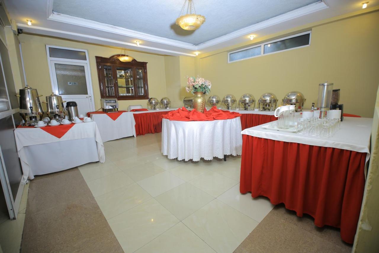 Addis Regency Hotel Bagian luar foto